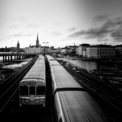 trains-4184537_1280